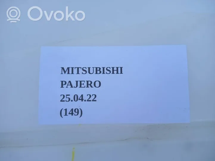 Mitsubishi Pajero Sport II Tuulilasinpesimen nestesäiliö 130327