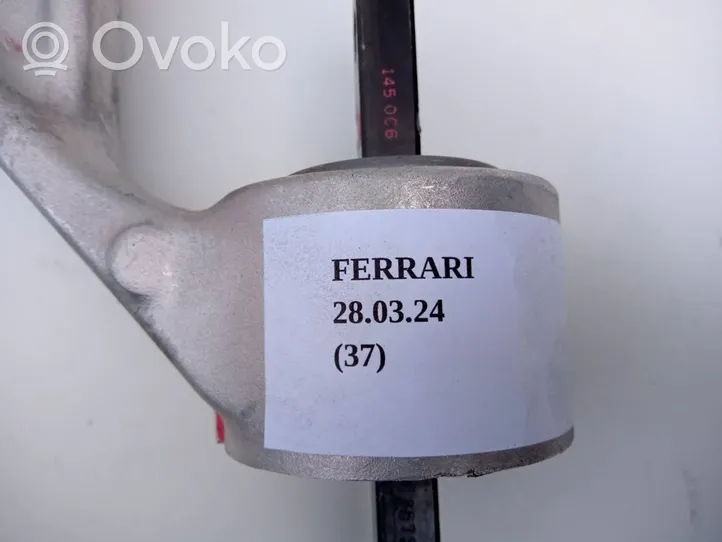 Ferrari FF Dolny wahacz przedni 235132