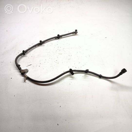 Mitsubishi Canter Fuel line/pipe/hose 