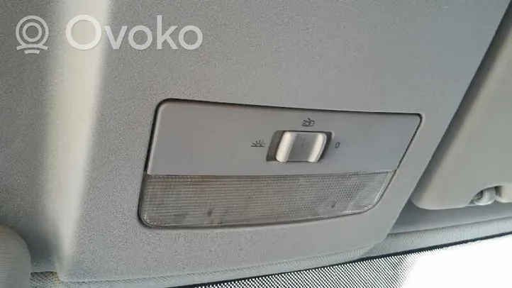 Volkswagen Caddy Panel oświetlenia wnętrza kabiny 