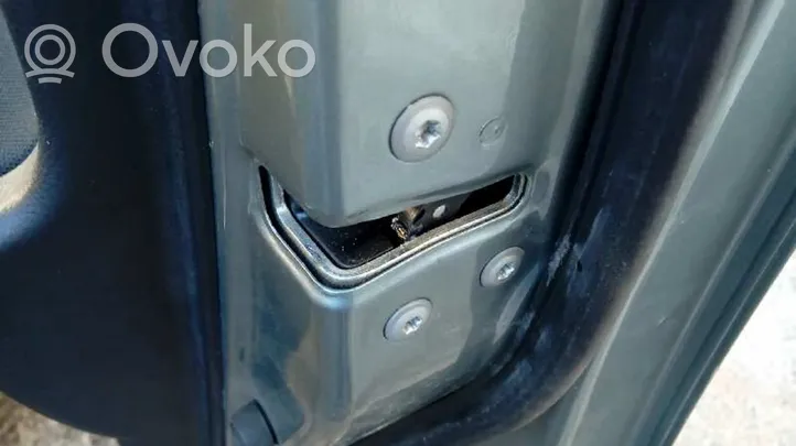 Toyota RAV 4 (XA30) Zamek drzwi przednich 