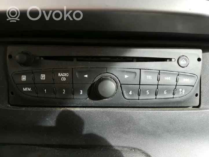 Renault Kangoo II Radio/CD/DVD/GPS-pääyksikkö 