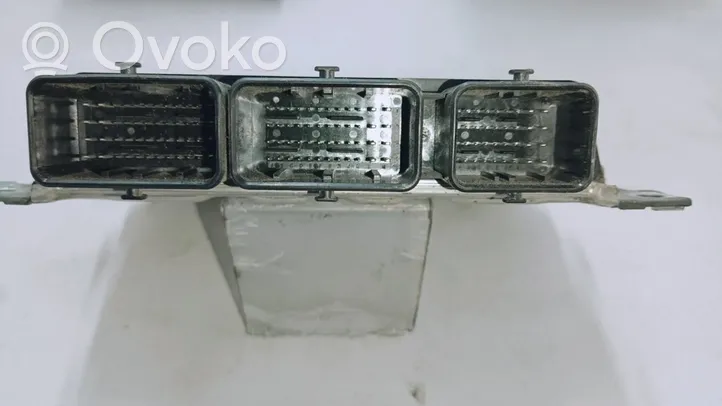 Dacia Dokker Motorsteuergerät/-modul 237106320R