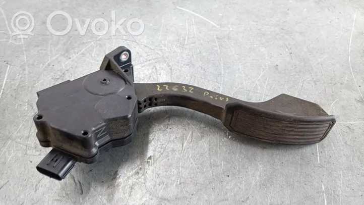 Toyota Prius (XW30) Pedal del acelerador 7811012010