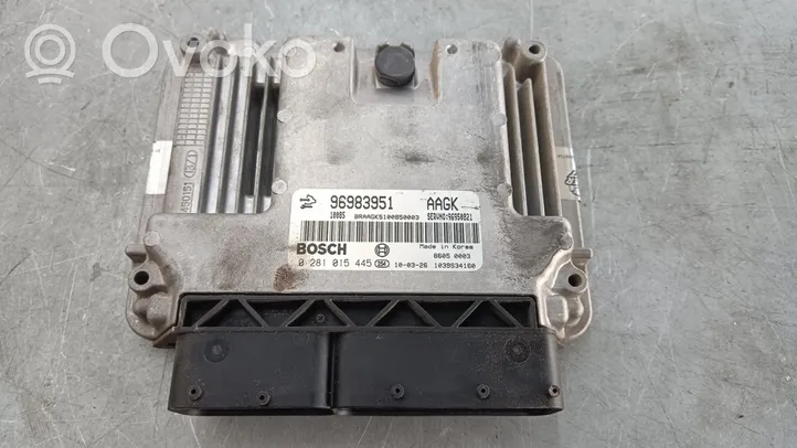 Chevrolet Cruze Calculateur moteur ECU 96983951