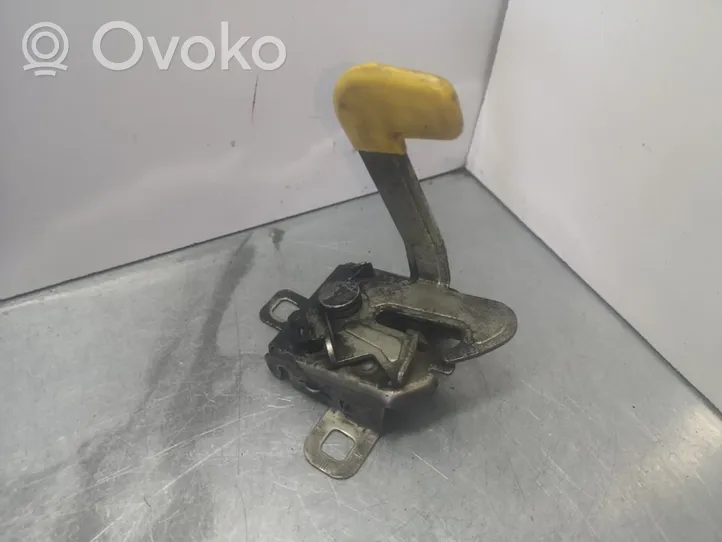 Alfa Romeo Mito Tie down hook / loop 