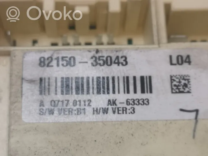 SsangYong Tivoli Módulo de fusible 8215035043