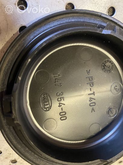 Opel Astra J Osłona żarówki lampy przedniej 14735400