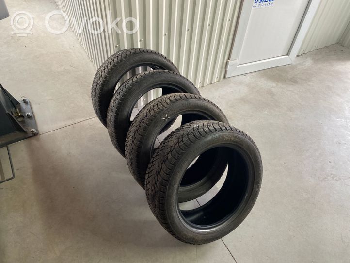 BMW 5 E60 E61 Neumáticos de invierno/nieve con tacos R17 22550R17