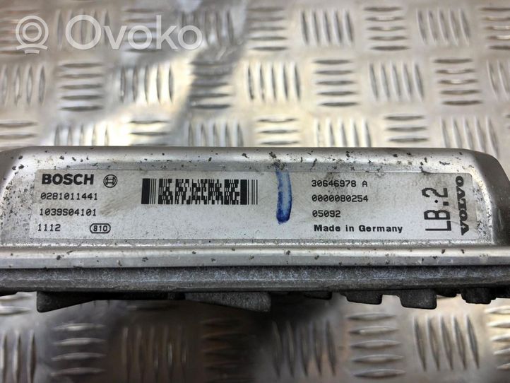 Volvo S60 Engine control unit/module 0281011441