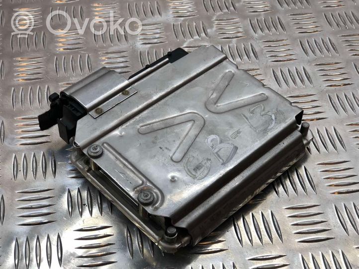 Audi A6 S6 C5 4B Variklio valdymo blokas 8E0907411