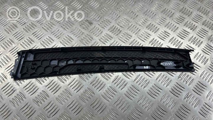 Mercedes-Benz E C207 W207 Lango oro grotelės A2076802307