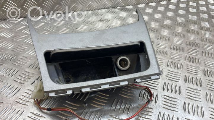 BMW 1 E81 E87 Popielniczka przednia tunelu środkowego 707857112