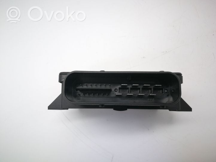 BMW X3 F25 Takajarrun EMF-ohjainlaite/moduuli EB686327704