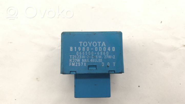 Toyota Yaris Altri dispositivi 819800D040