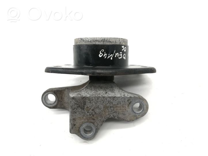 Mitsubishi Colt Supporto della scatola del cambio MR961611