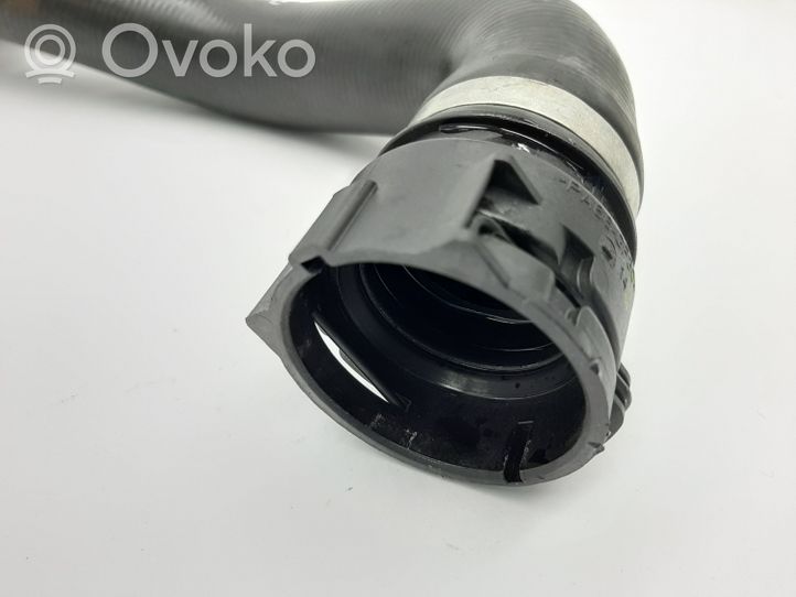 BMW 4 F32 F33 Tuyau de liquide de refroidissement moteur 8514051