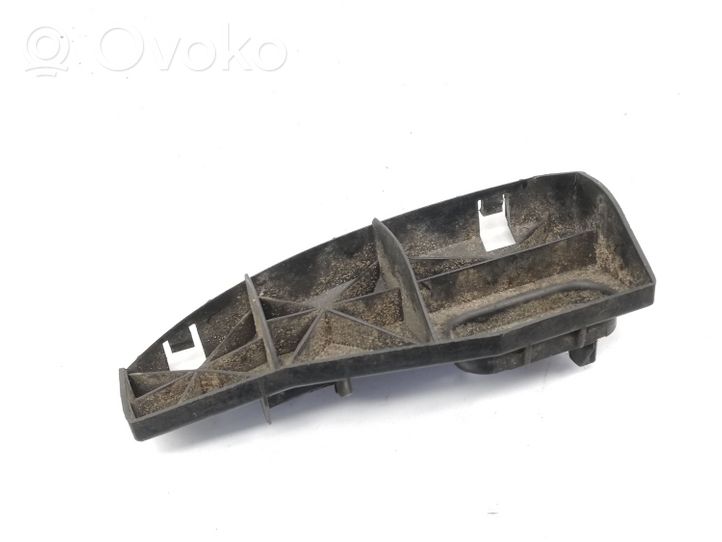 Toyota Corolla Verso E121 Mocowanie narożnika zderzaka tylnego 525530F010