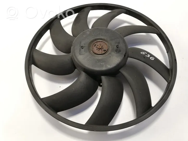 Audi A4 S4 B8 8K Hélice moteur ventilateur M134986