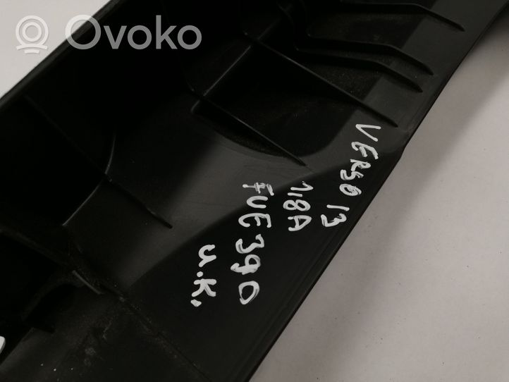 Toyota Verso Ladekante Verkleidung Kofferraum 647160F020