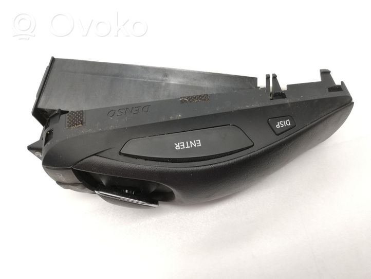 Lexus RX 330 - 350 - 400H Console centrale, commande de multimédia l'unité principale 2372400016