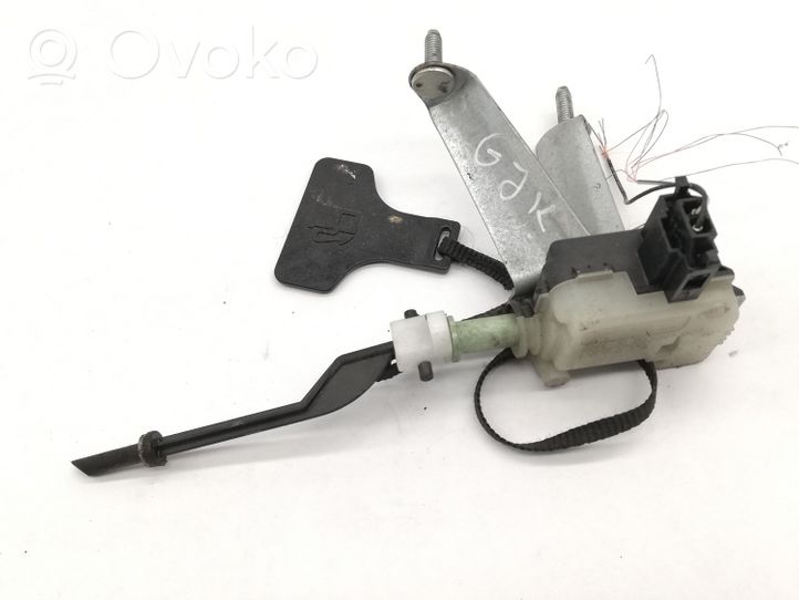 Toyota Avensis T270 Stellmotor Tankdeckel Tankklappe 7703005020