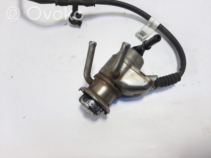 Volkswagen Golf VII AdBlue injector 04L131113P