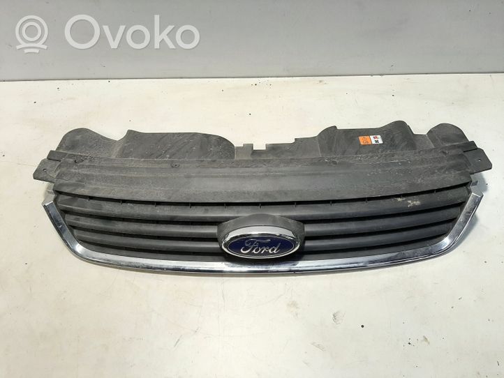 Ford Kuga I Grille calandre supérieure de pare-chocs avant 8V416P013AD
