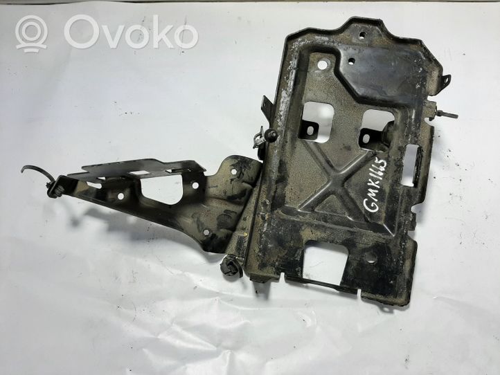 Opel Insignia B Podstawa / Obudowa akumulatora 84221668