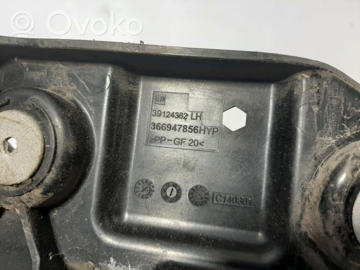 Opel Insignia B Mocowanie narożnika zderzaka tylnego 39124382