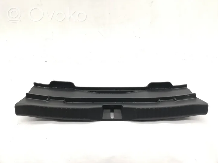 Toyota Yaris Cross Protection de seuil de coffre 583870D290