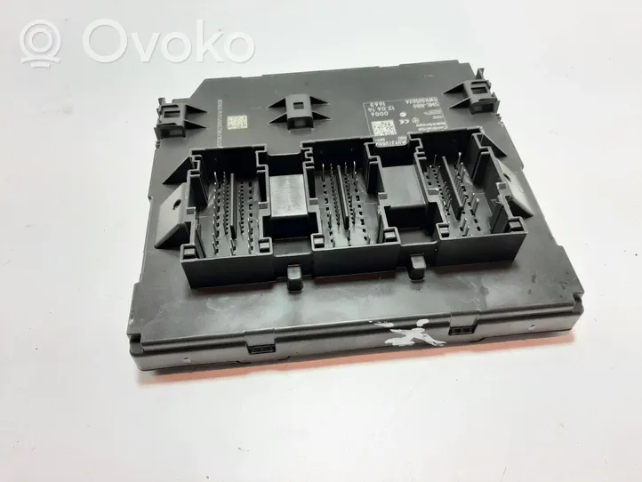 Volkswagen Sharan Central body control module 5K0937086Q