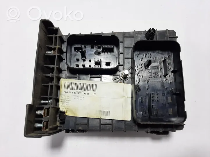 Volkswagen Touran I Releju montāžas bloks 1K0937124H