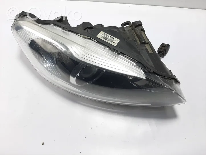 Volvo XC60 Lampa przednia 31395899