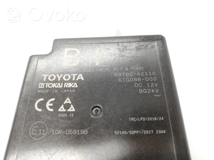 Toyota RAV 4 (XA50) Autres dispositifs 897B042110