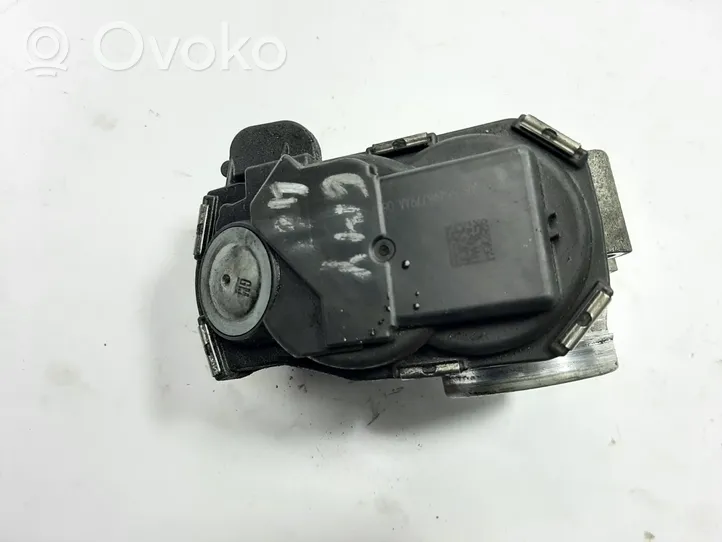 Opel Insignia B Droselinė sklendė 55496779AA