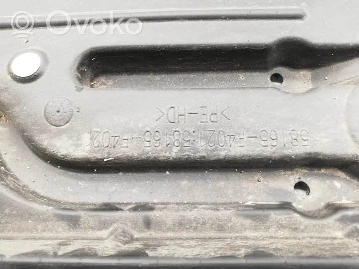 Toyota C-HR Protection inférieure latérale 58165F4021