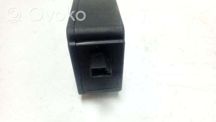 BMW X3 E83 Serratura del tappo del serbatoio del carburante 6927493