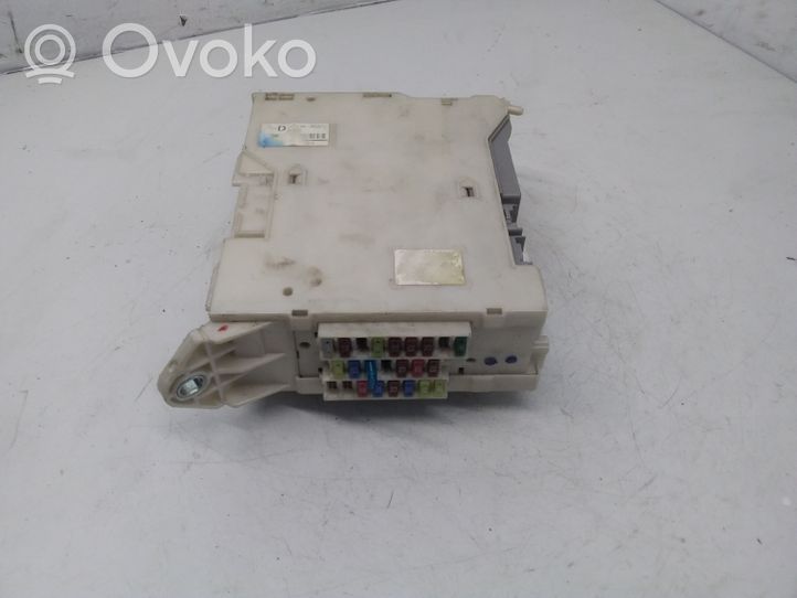 Lexus GS 300 350 430 450H Modulo fusibile 8273030321