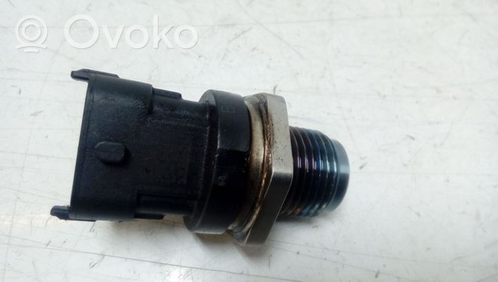 Volvo XC60 Fuel pressure sensor 0281002952