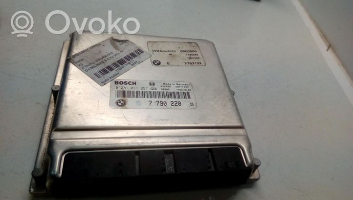 BMW X5 E53 Calculateur moteur ECU 7790220