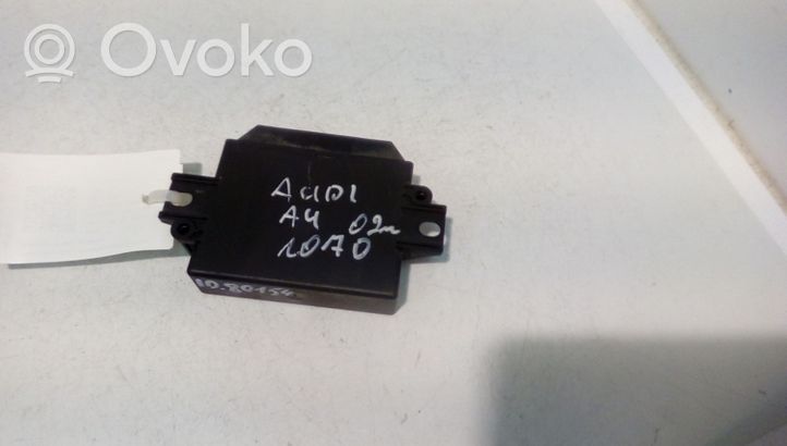 Audi A4 S4 B6 8E 8H Unité de commande, module PDC aide au stationnement 8Z0919283A