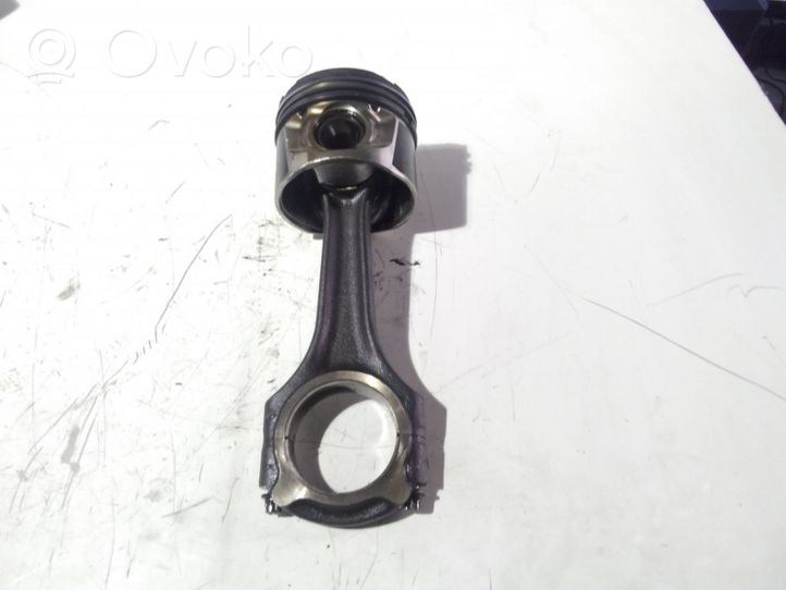 Mercedes-Benz S W220 Piston with connecting rod 86L51