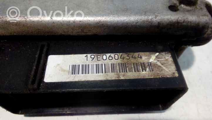 Rover 214 - 216 - 220 Sterownik / Moduł ECU MKC104041