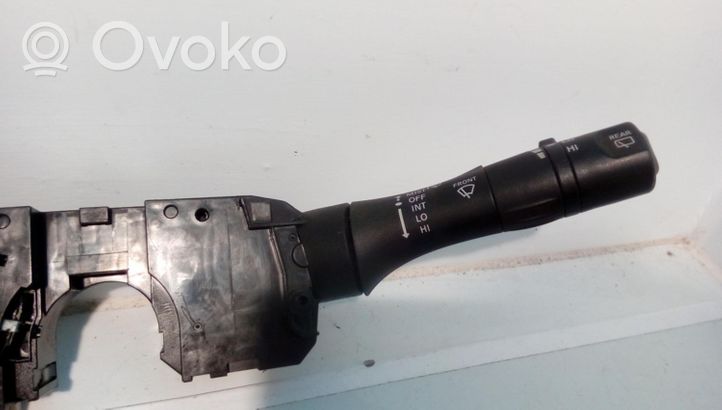 Renault Koleos I Indicator stalk 14A01