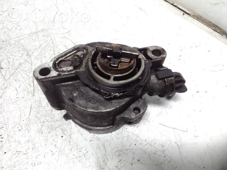 Nissan Pathfinder R51 Unterdruckpumpe Vakuumpumpe D1562B