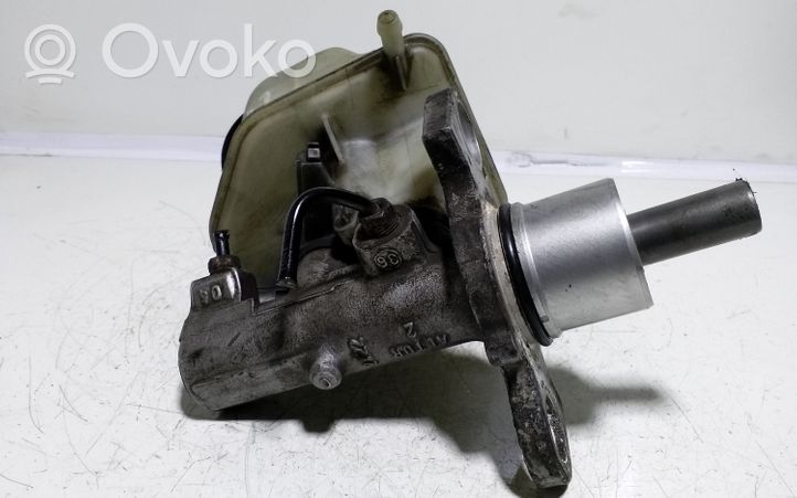 Saab 9-3 Ver1 Główny cylinder hamulca 32067070B