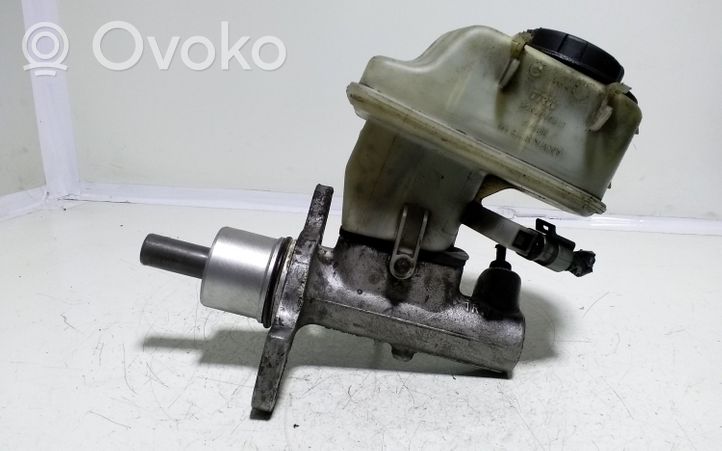 Saab 9-3 Ver1 Główny cylinder hamulca 32067070B