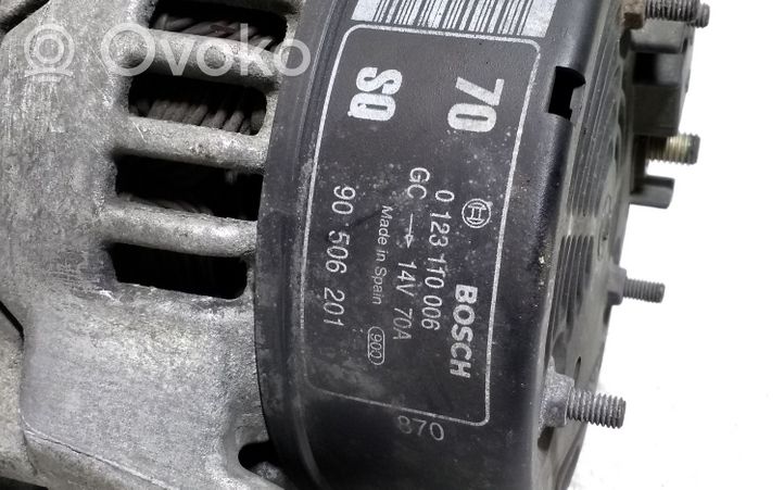 Audi 80 90 S2 B4 Generatore/alternatore 0123110006