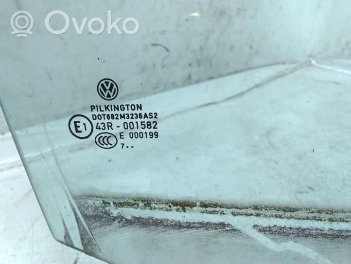 Volkswagen Touran I Etuoven ikkunalasi, neliovinen malli 